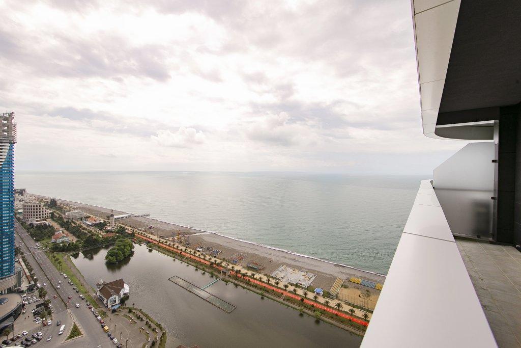 Alliance Palace Batumi Exterior photo View of the Black Sea from the 25th floor of the complex