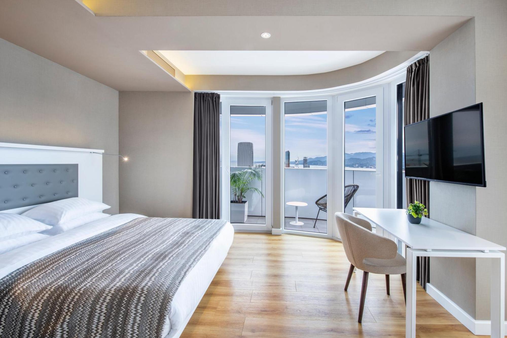 Alliance Palace Batumi Exterior photo Deluxe Room