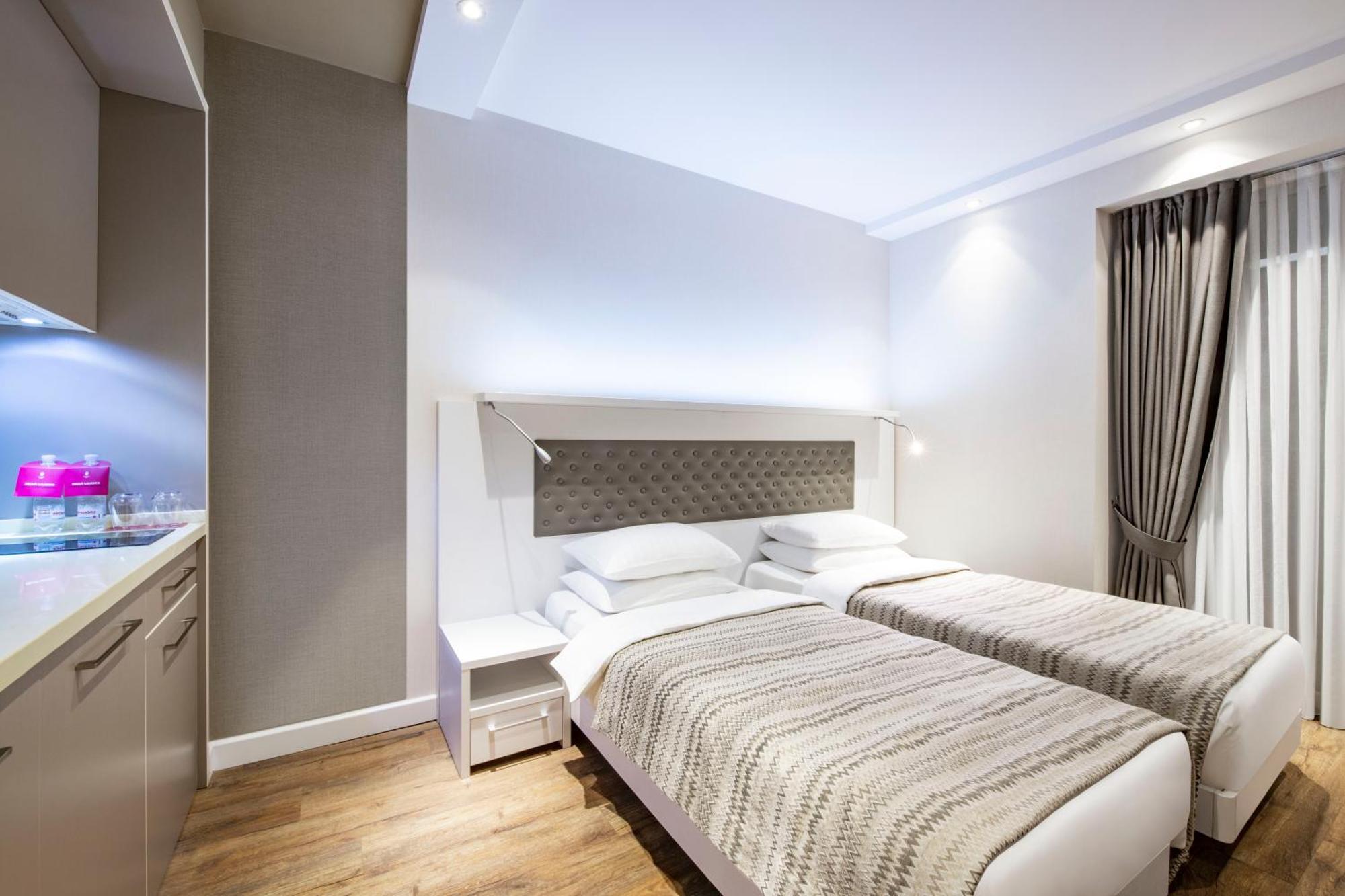 Alliance Palace Batumi Exterior photo A typical studio apartment